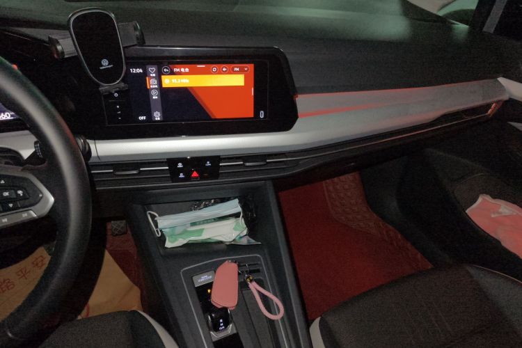 Volkswagen Golf 2021 immagine di auto #13