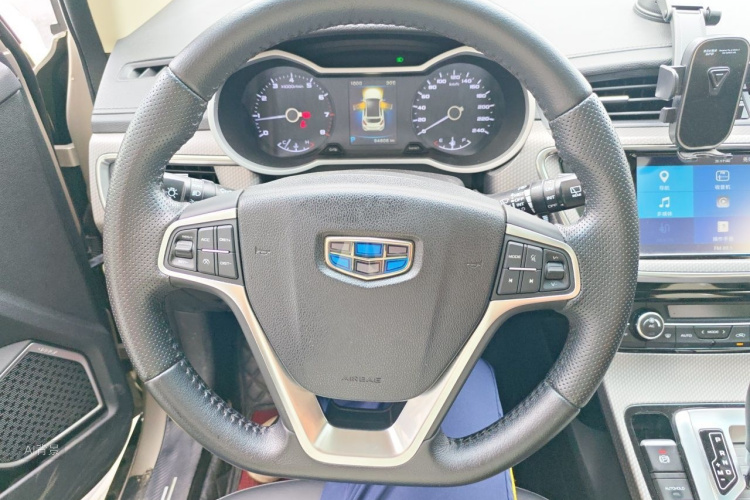 GEELY Emgrand GS 2018 car image #12