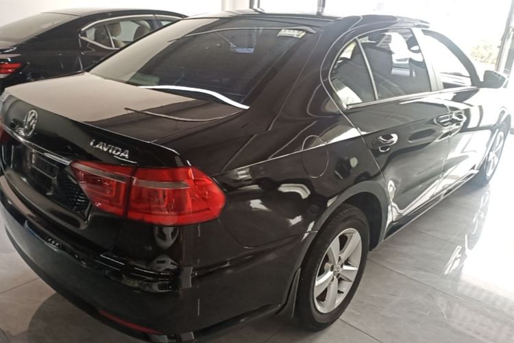 Volkswagen Lavida 2016 car image #5
