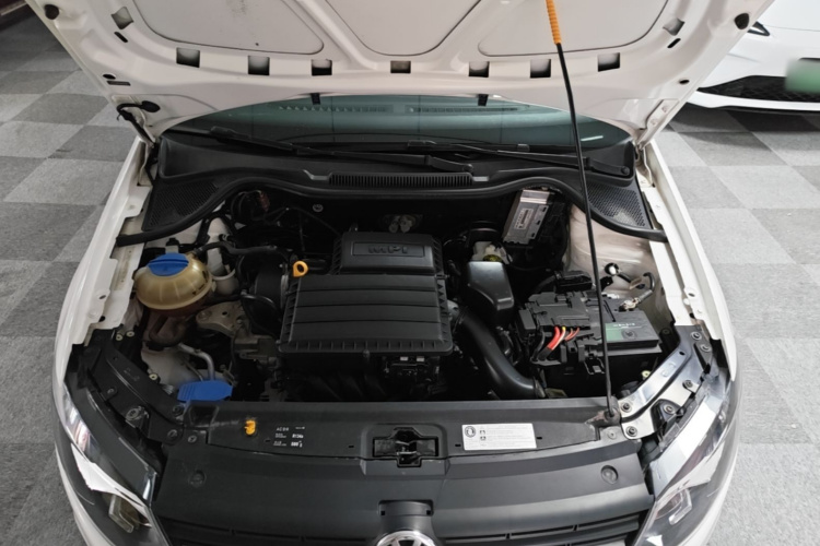 Volkswagen Polo 2016 #22 Volkswagen Polo 2016 car image #22