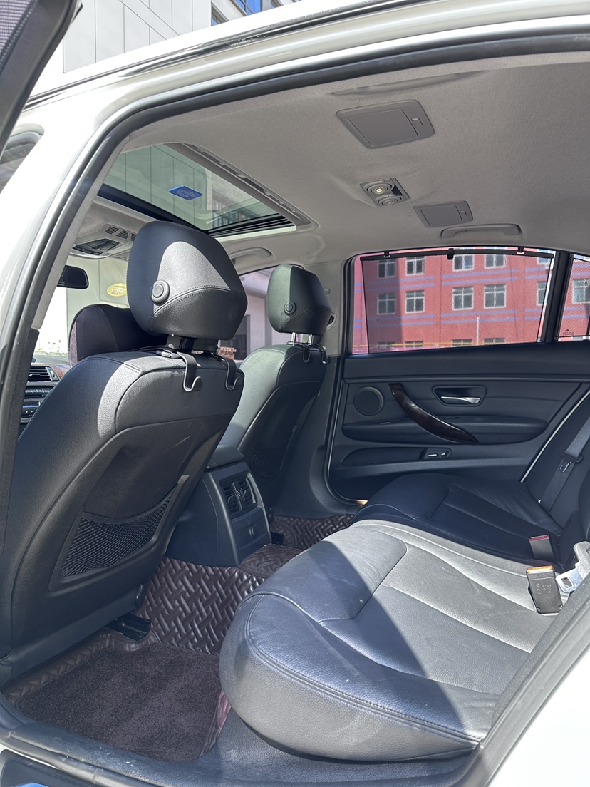 BMW 3 Series 2015 #6 BMW 3 Series 2015 car image #6