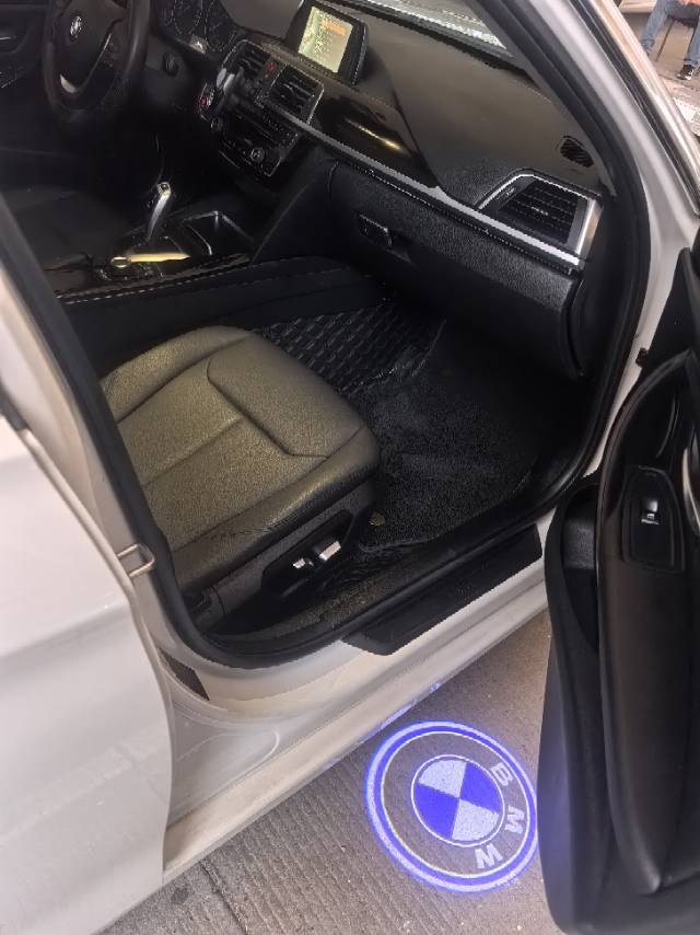 BMW 3 Series 2017 imagem de carro #9