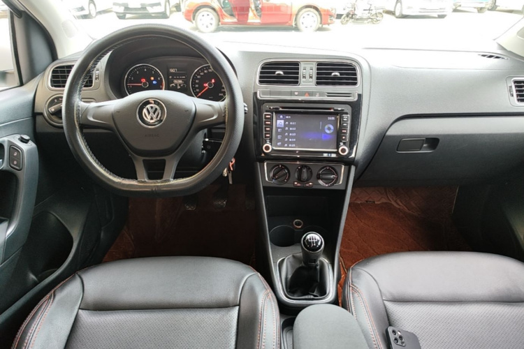 Volkswagen Polo 2016 #11 Volkswagen Polo 2016 car image #11