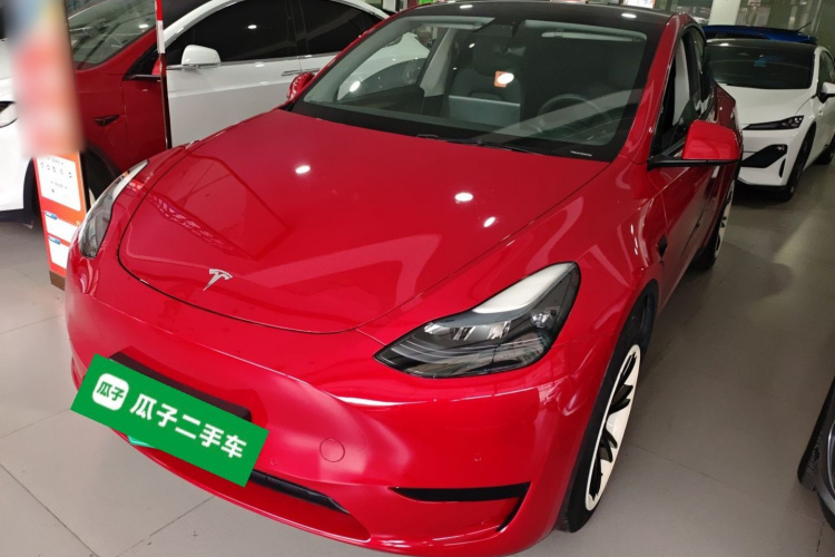 Tesla Model Y 2023 #2 Tesla Model Y 2023 car image #2
