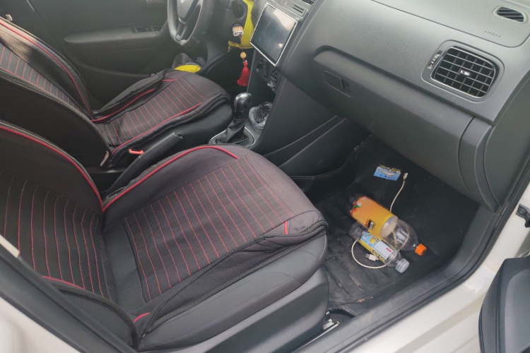 Volkswagen Polo 2017 #11 Volkswagen Polo 2017 car image #11