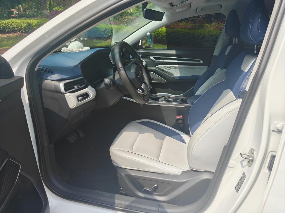 GEELY Emgrand 2023 #9 GEELY Emgrand 2023 car image #9