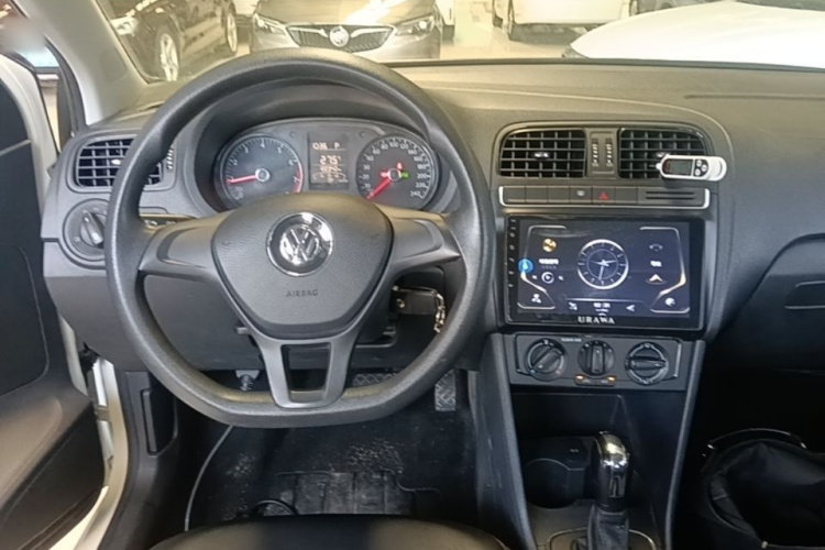 Volkswagen Polo 2017 #11 Volkswagen Polo 2017 car image #11