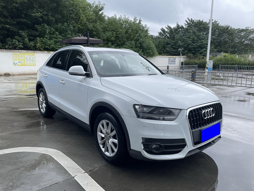 Audi Q3 2015 #3 Audi Q3 2015 car image #3