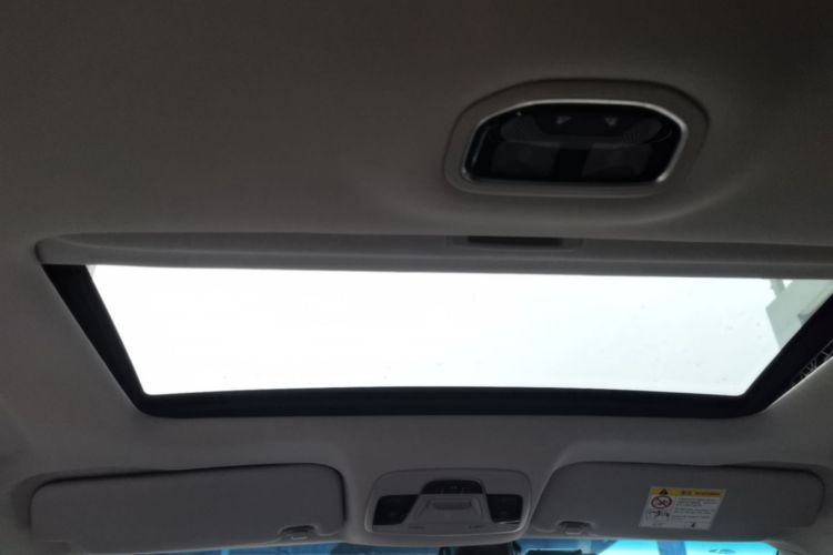 GEELY Emgrand 2019 car image #20