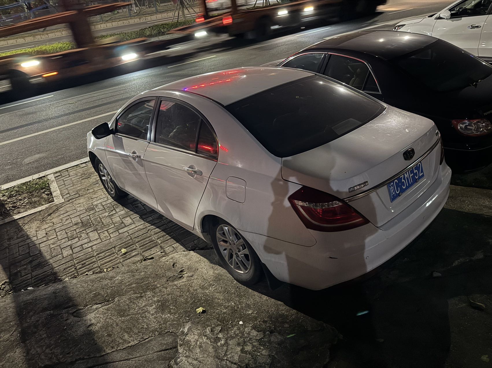 GEELY Emgrand 2016 #5 GEELY Emgrand 2016 car image #5