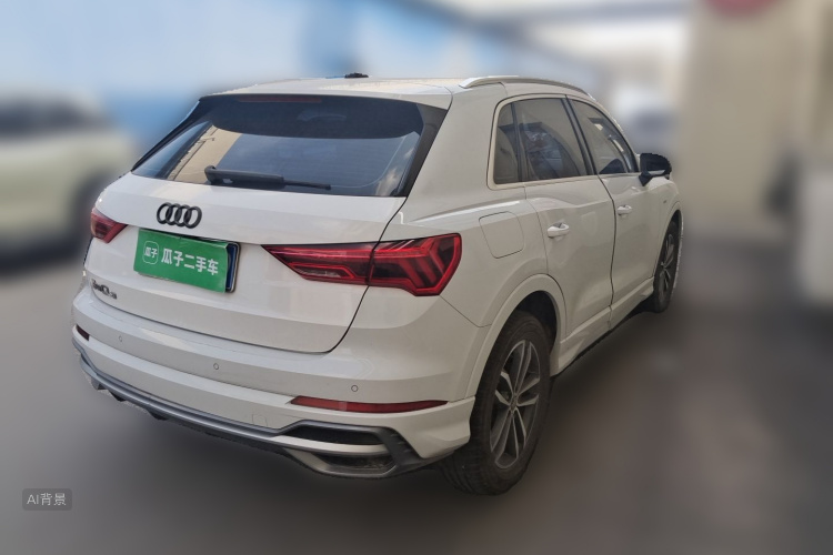 Audi Q3 2021 car image #7