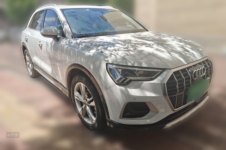Audi Q3 2020 car image #4