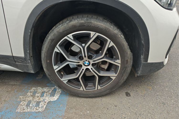 BMW X1 2023 car image #9