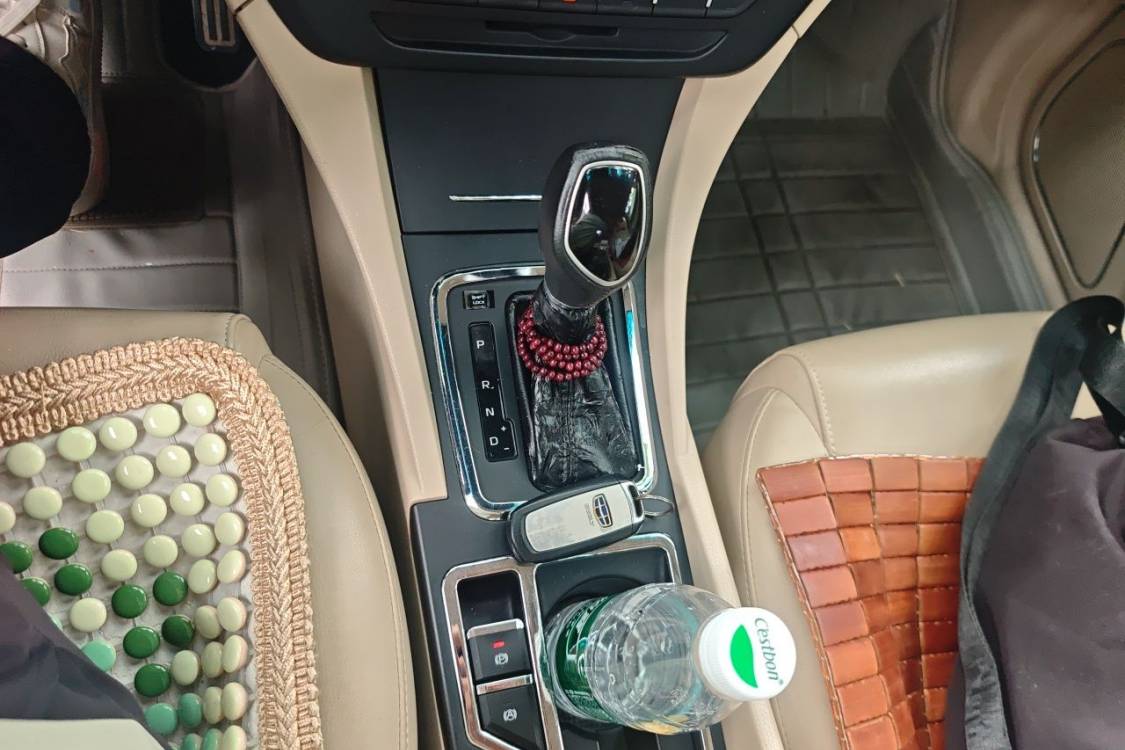 GEELY Emgrand 2016 #27 GEELY Emgrand 2016 imagen de coche #27