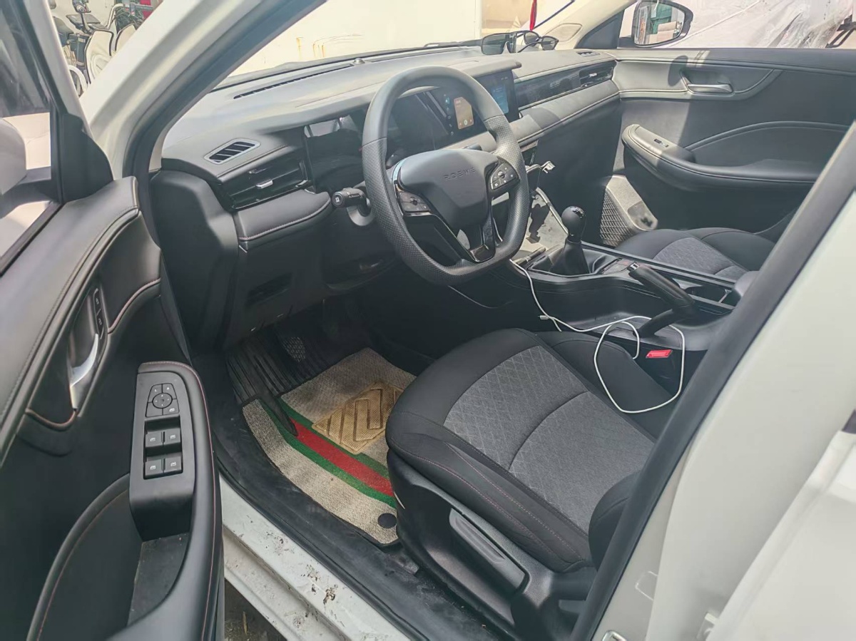 Roewe i5 2024 car image #3