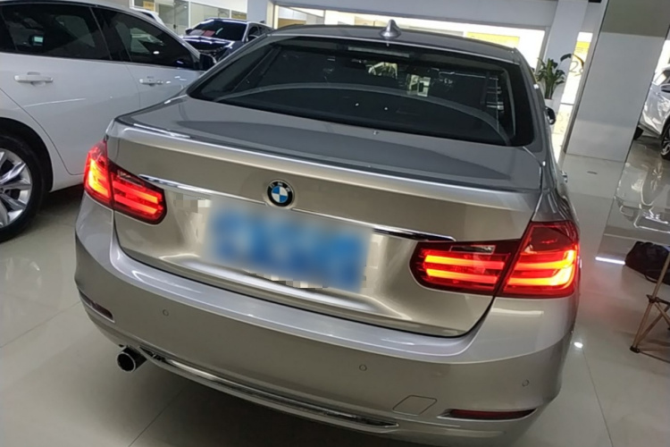 BMW 3 Series 2015 #4 BMW 3 Series 2015 car image #4