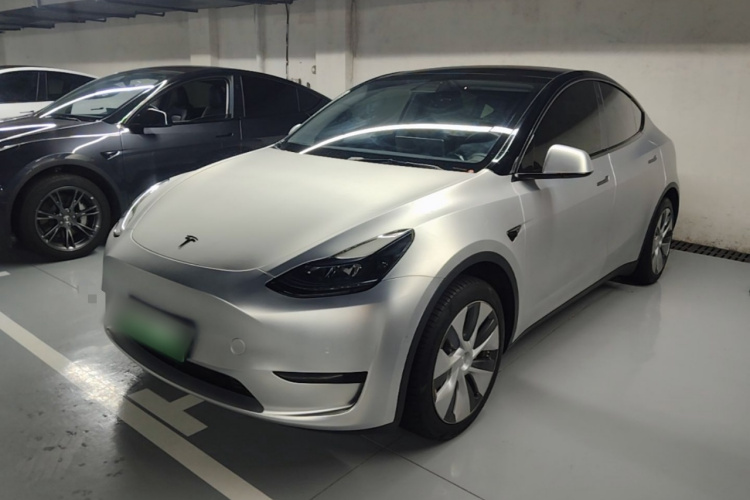 Tesla Model Y 2023 #2 Tesla Model Y 2023 car image #2