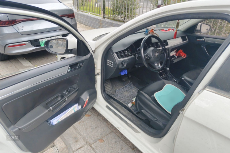 Volkswagen Bora 2016 immagine di auto #18