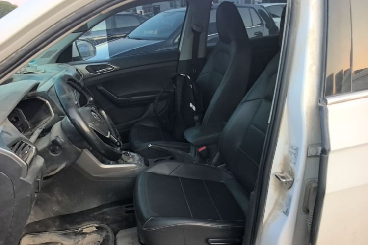 Volkswagen T-Cross 2020 immagine di auto #15