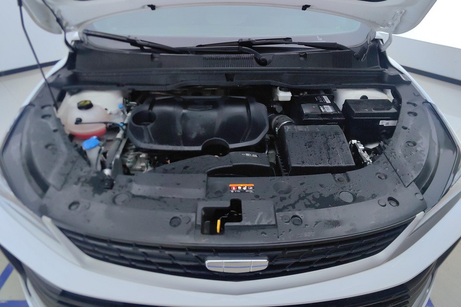 GEELY Coolray 2026 imagen de coche #4