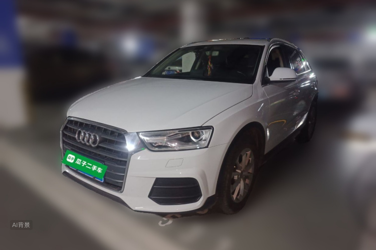 Audi Q3 2016 car image #2