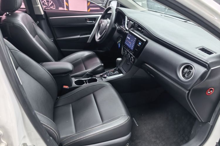 Toyota Corolla 2018 car image #11