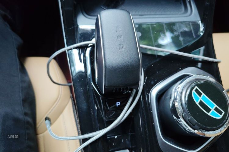 GEELY Boyue L 2023 car image #16