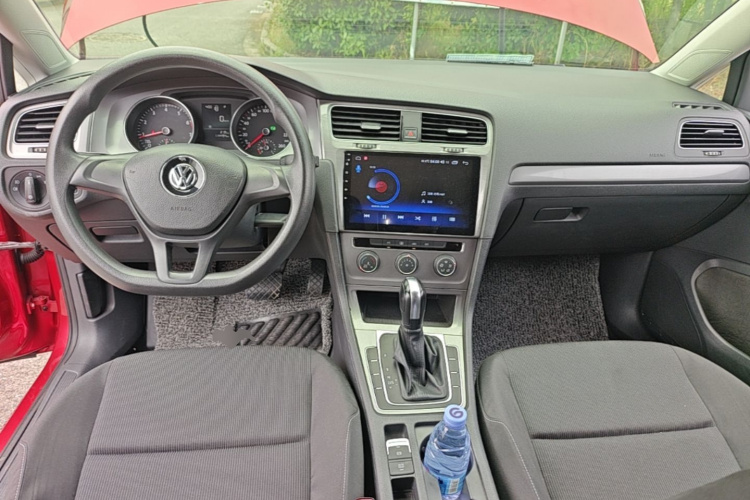 Volkswagen Golf 2014 car image #10