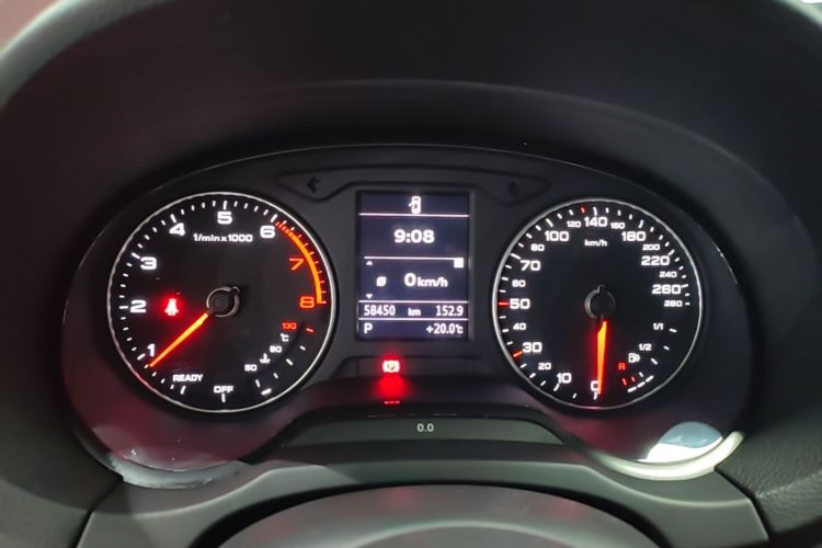 Audi A3 2018 car image #12