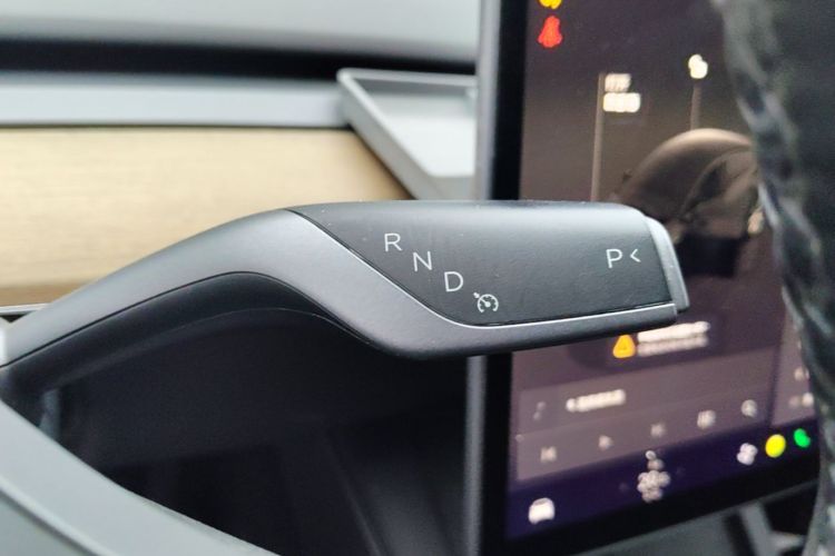 Tesla Model Y 2022 #14 Tesla Model Y 2022 immagine di auto #14