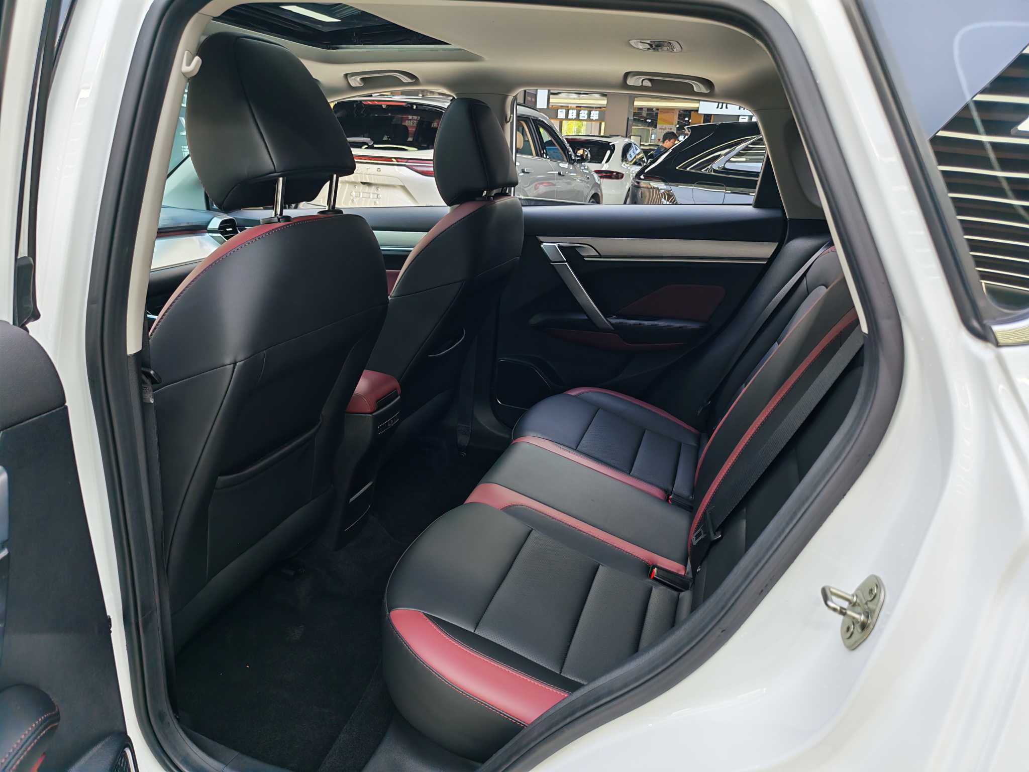 GEELY Coolray 2021 imagen de coche #5