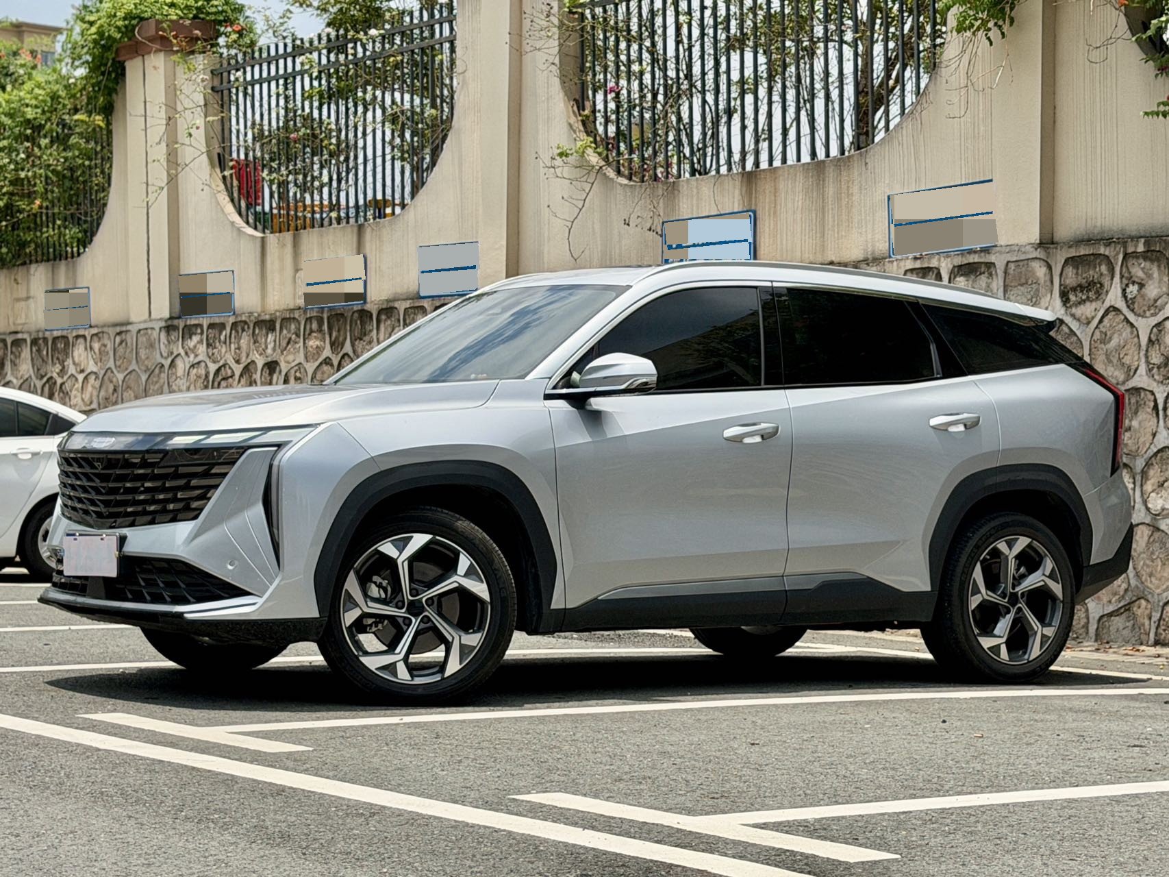GEELY Boyue L 2024 GEELY Boyue L 2024 car image