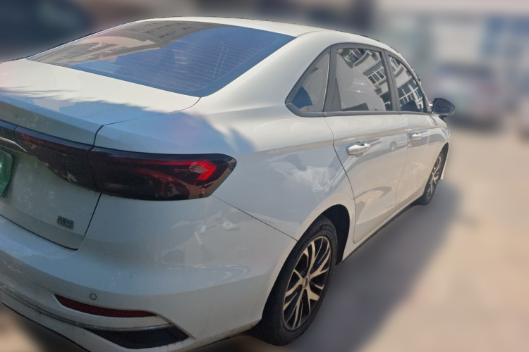 GEELY Emgrand 2023 #7 GEELY Emgrand 2023 car image #7