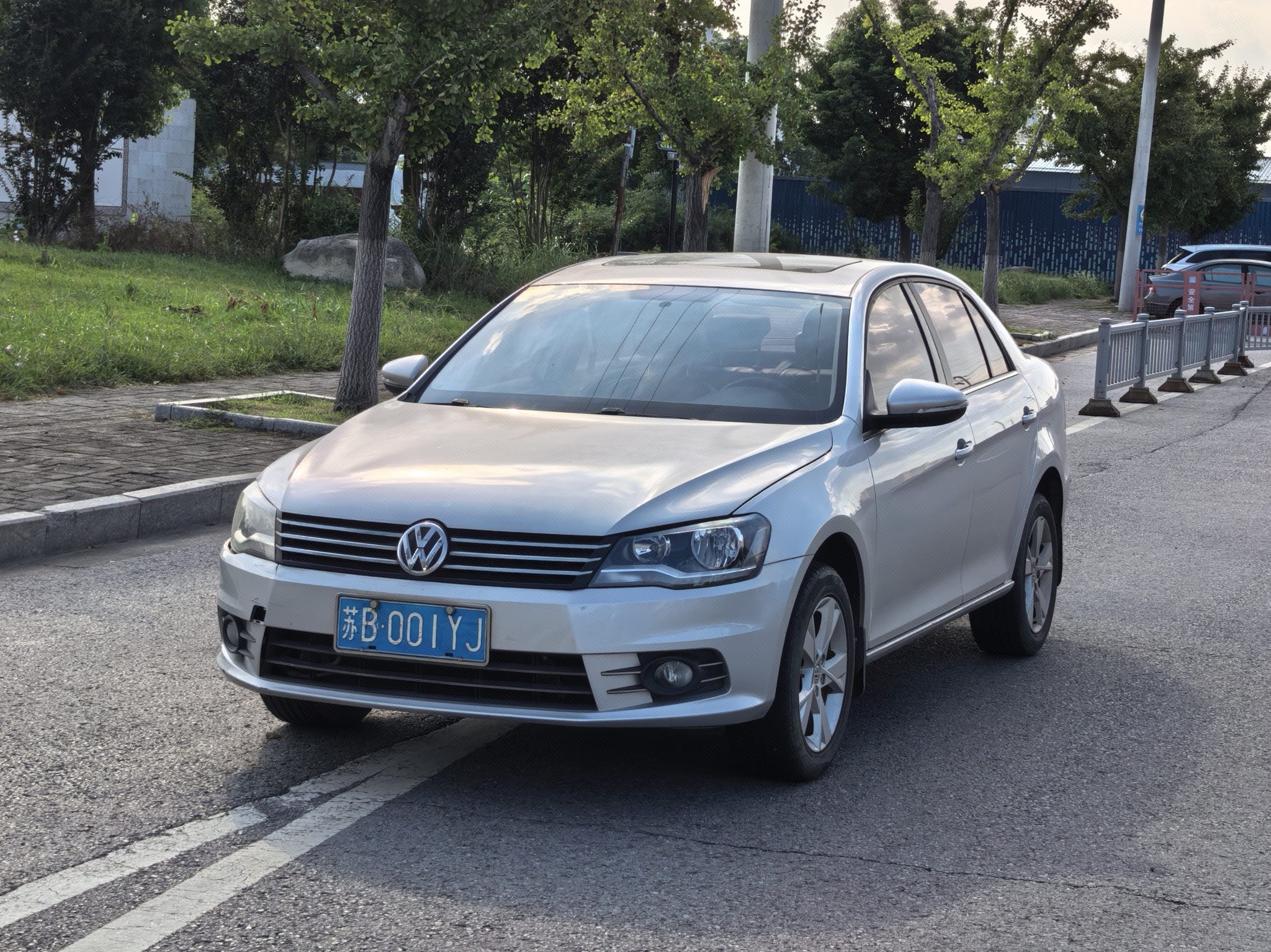 Volkswagen Bora 2015 Volkswagen Bora 2015 car image