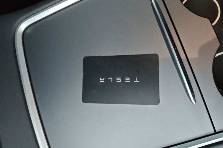 Tesla Model Y 2023 #9 Tesla Model Y 2023 car image #9
