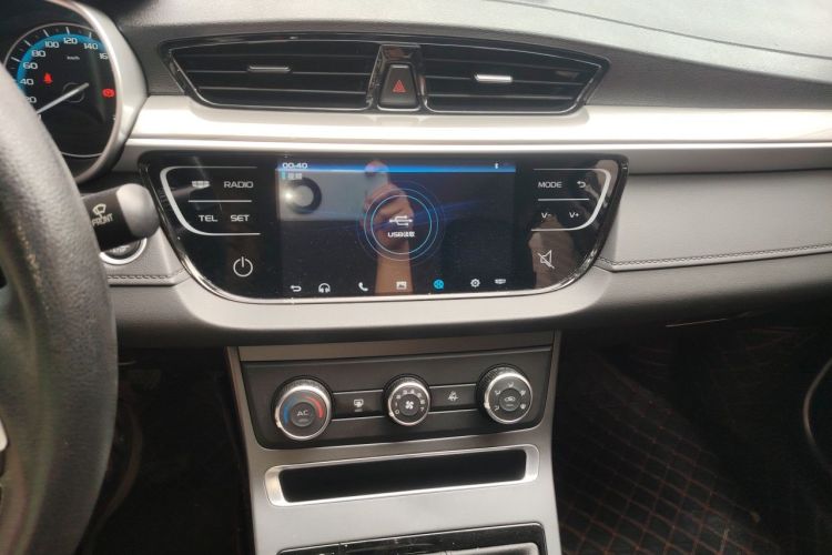 GEELY Emgrand 2020 #17 GEELY Emgrand 2020 car image #17
