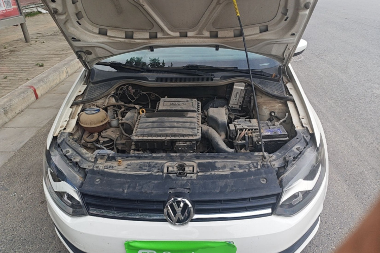 Volkswagen Polo 2017 car image #20