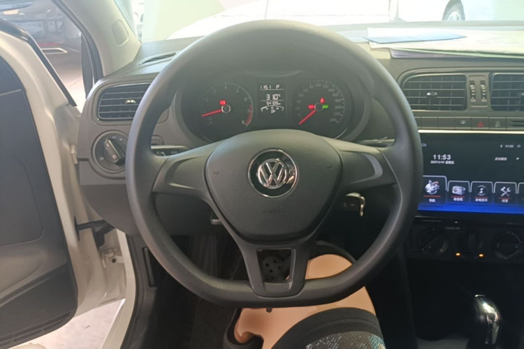 Volkswagen Polo 2018 #11 Volkswagen Polo 2018 car image #11