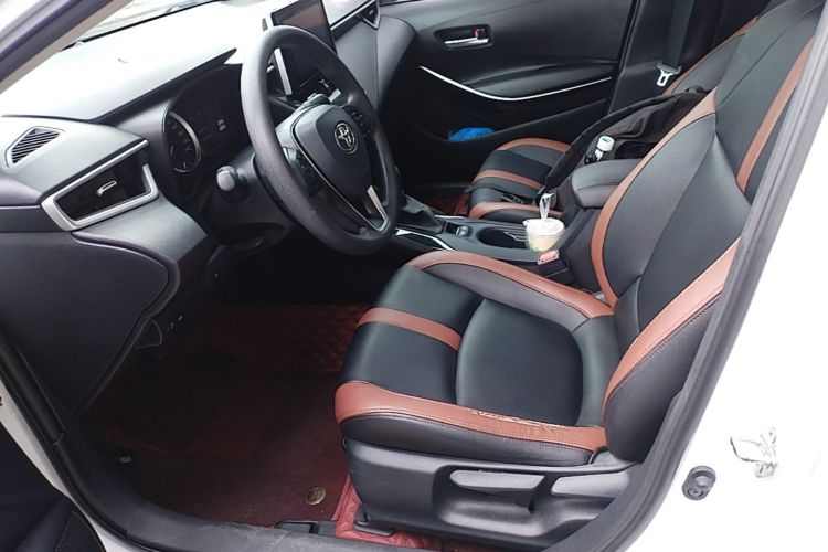 Toyota Corolla 2020 immagine di auto #19