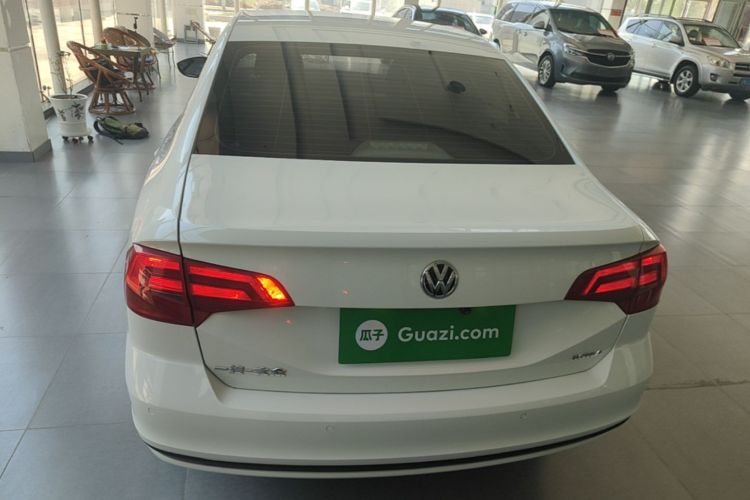 Volkswagen Bora 2021 car image #6