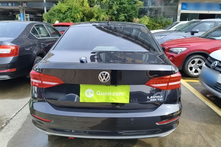 Volkswagen Lavida 2019 #6 Volkswagen Lavida 2019 car image #6