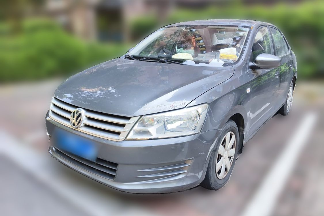 Volkswagen Santana 2013 car image 