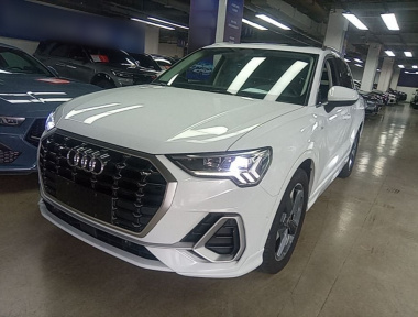 Audi Q3 2021 Audi Q3 2021 car image