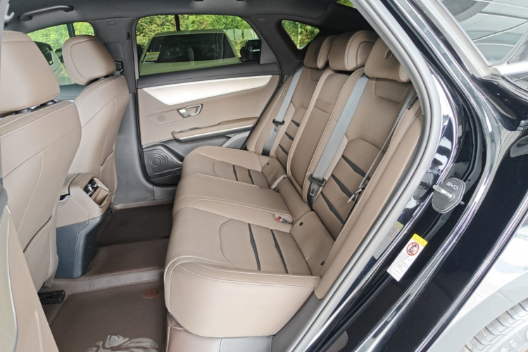 BYD Han 2024 #11 BYD Han 2024 صورة سيارة #11
