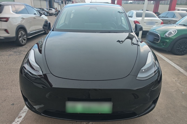 Tesla Model Y 2023 car image #3