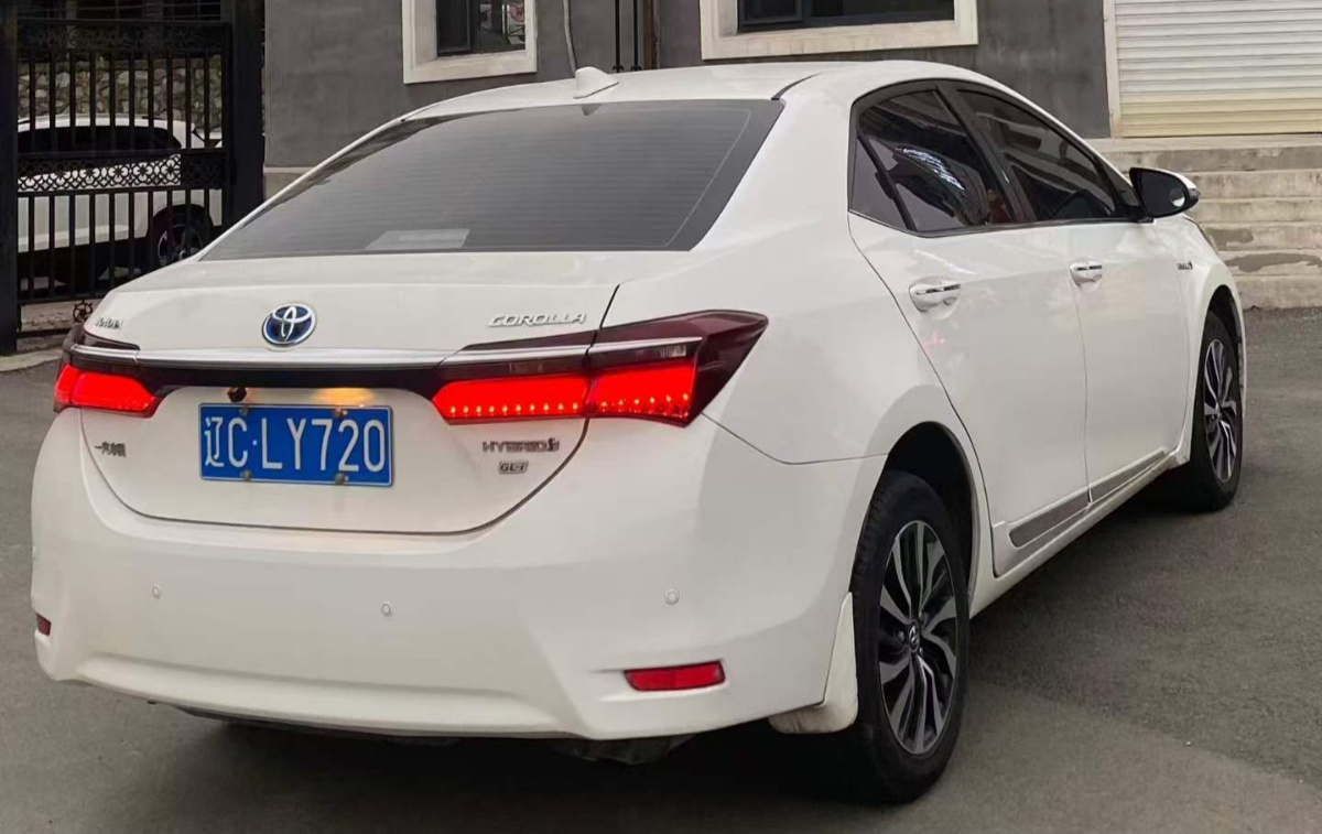 Toyota Corolla 2017 #6 Toyota Corolla 2017 car image #6