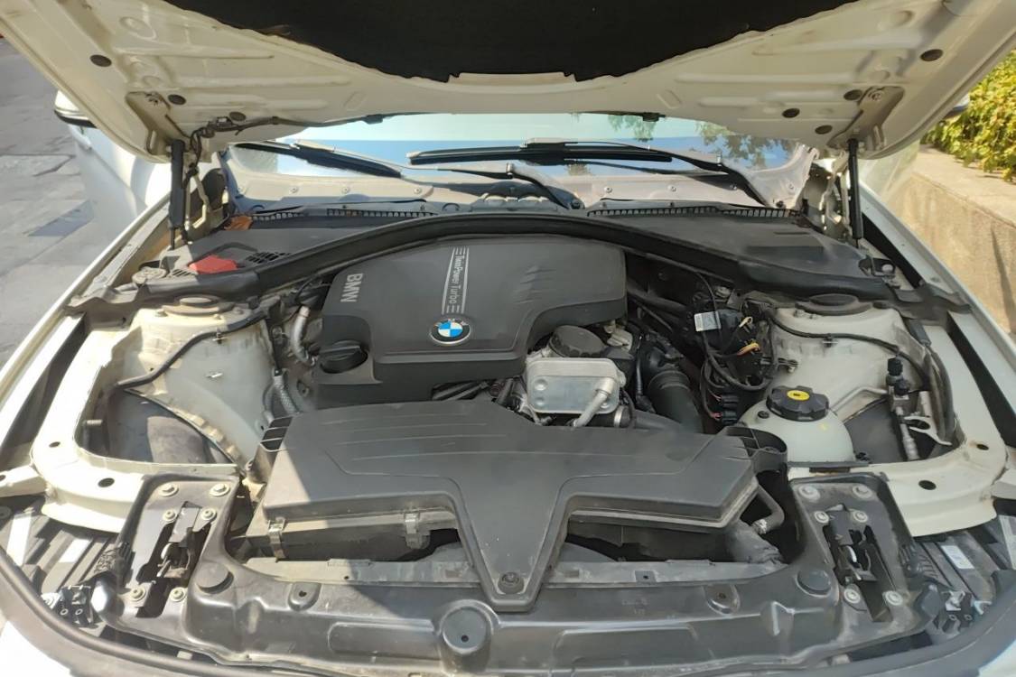 BMW 3 Series 2012 #10 BMW 3 Series 2012 car image #10