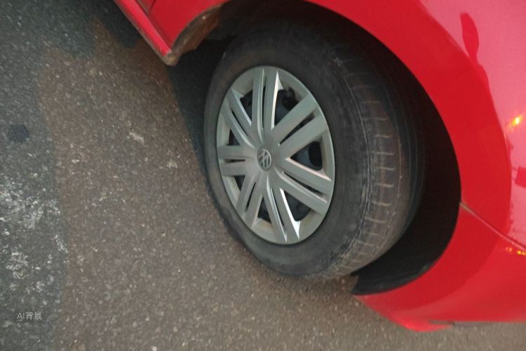 Volkswagen Polo 2017 car image #9