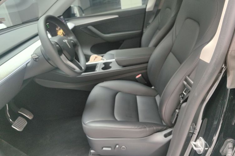 Tesla Model Y 2023 #15 Tesla Model Y 2023 car image #15