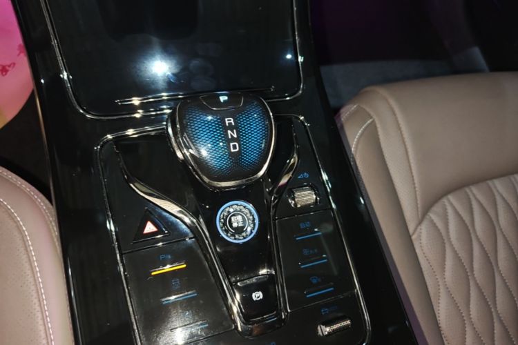 BYD Han 2024 #18 BYD Han 2024 car image #18